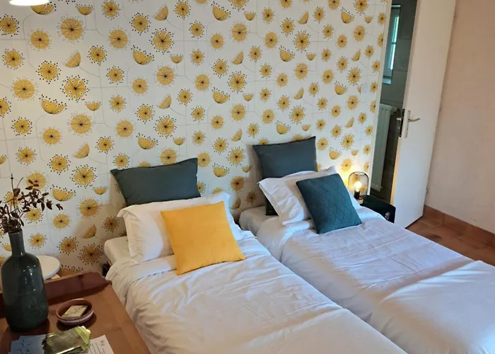 Couette-café Terre Et Eau La D'hôtes Du Jardinier Sèvremont 3*